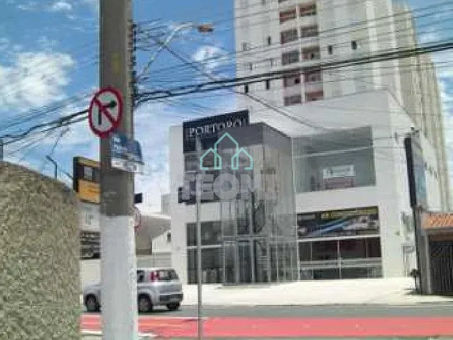 Prédio com 780m², à venda ou para alugar, no bairro Vila Jaboticabeira em Taubaté