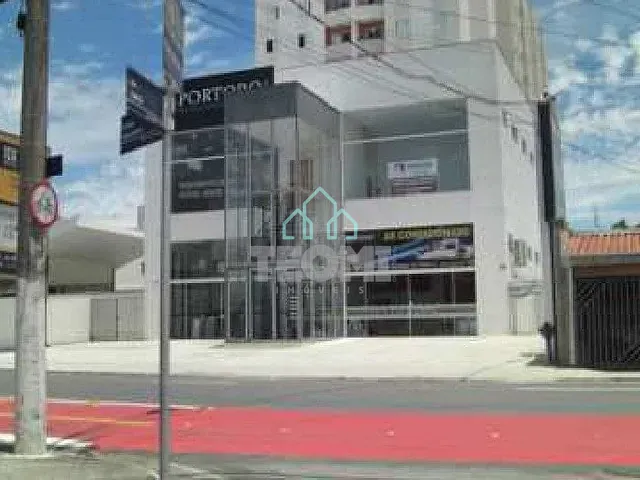 Prédio com 780m², à venda ou para alugar, no bairro Vila Jaboticabeira em Taubaté