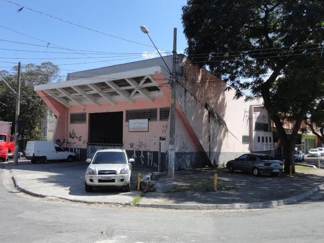 Prédio com 2005m², à venda, no bairro Jardim Presidente Dutra em Guarulhos