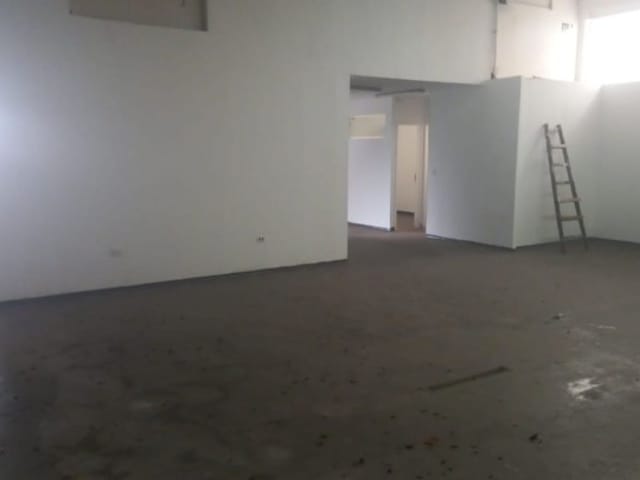 Prédio com 375m², para alugar, no bairro Rudge Ramos em São Bernardo do Campo