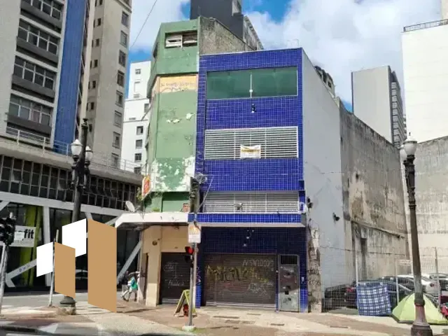 Prédio à venda, no bairro Santa Efigênia em São Paulo