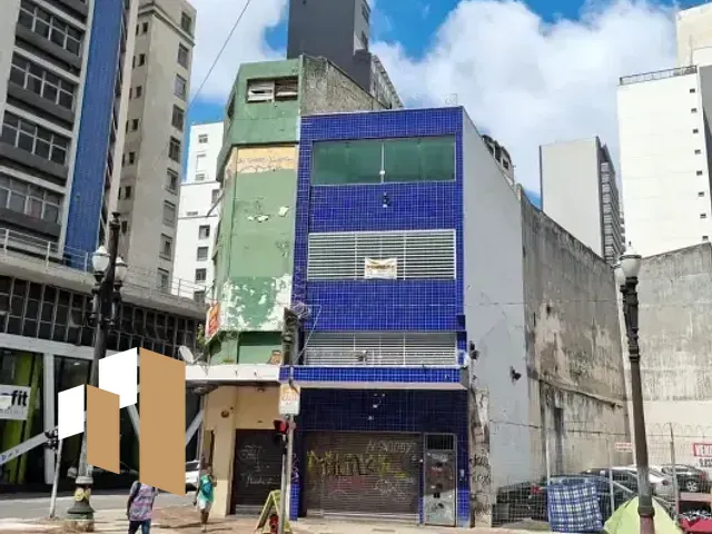 Prédio à venda, no bairro Santa Efigênia em São Paulo