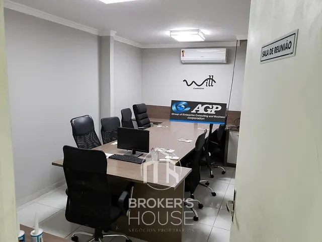 Prédio com 300m², à venda, no bairro Rosa da Penha em Cariacica