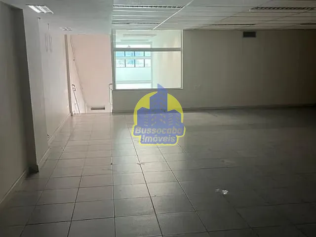 Prédio com 900m², para alugar, no bairro Centro em Osasco