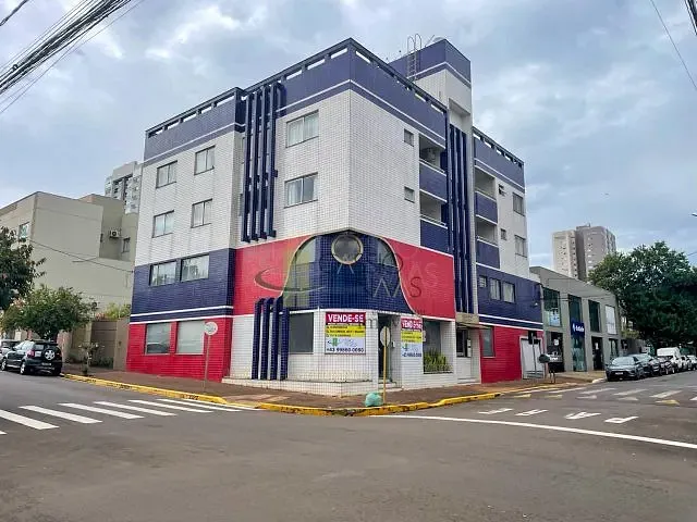 Prédio com 300m², à venda, no bairro Centro em Apucarana