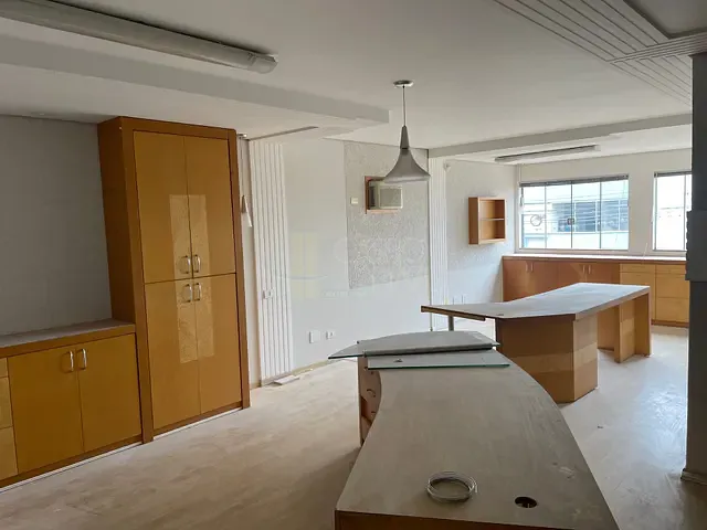 Prédio com 300m², à venda, no bairro Centro em Apucarana