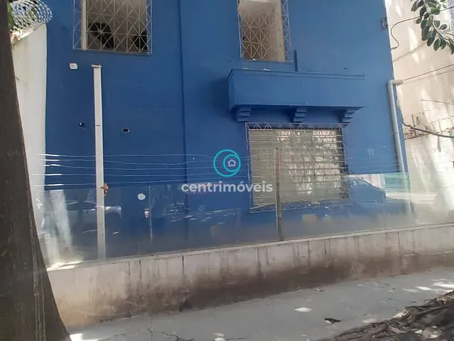 Prédio à venda ou para alugar, no bairro Tijuca em Rio de Janeiro