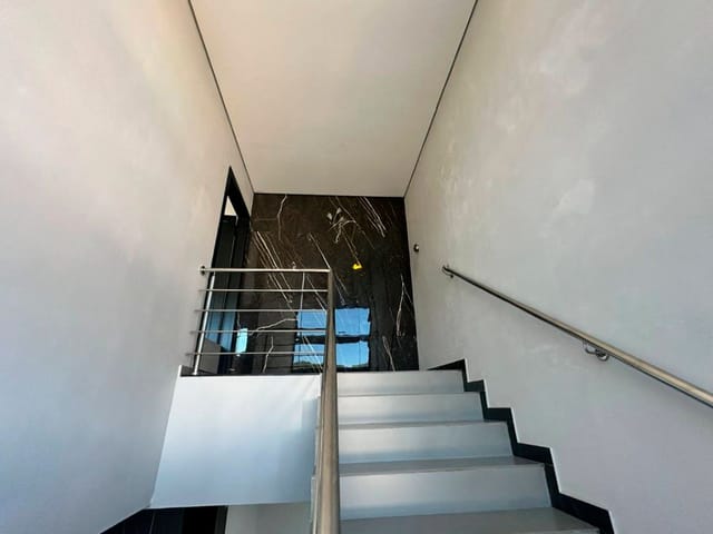Prédio com 426m², à venda, no bairro Nossa Senhora da Paz em Balneário Piçarras
