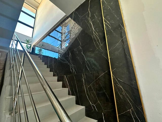 Prédio com 426m², à venda, no bairro Nossa Senhora da Paz em Balneário Piçarras