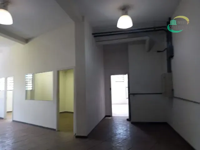 Prédio com 351m², para alugar, no bairro Vila Industrial em Campinas
