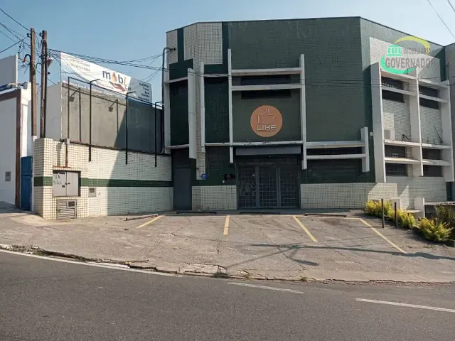 Prédio com 351m², para alugar, no bairro Vila Industrial em Campinas