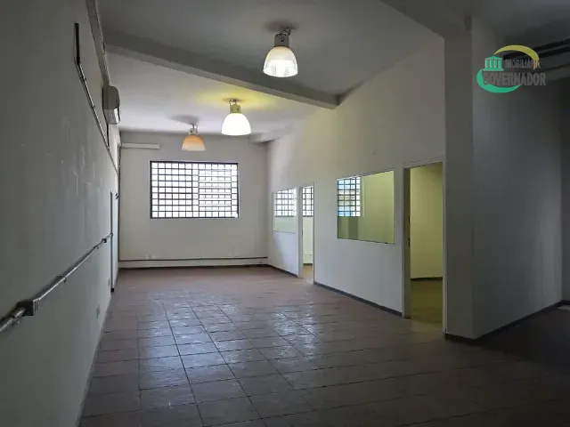 Prédio com 351m², para alugar, no bairro Vila Industrial em Campinas
