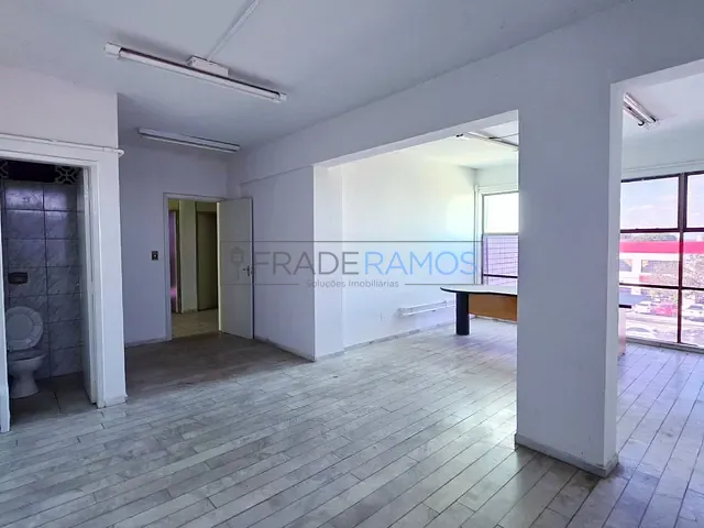 Prédio com 683m², para alugar, no bairro Setor Pedro Ludovico em Goiânia
