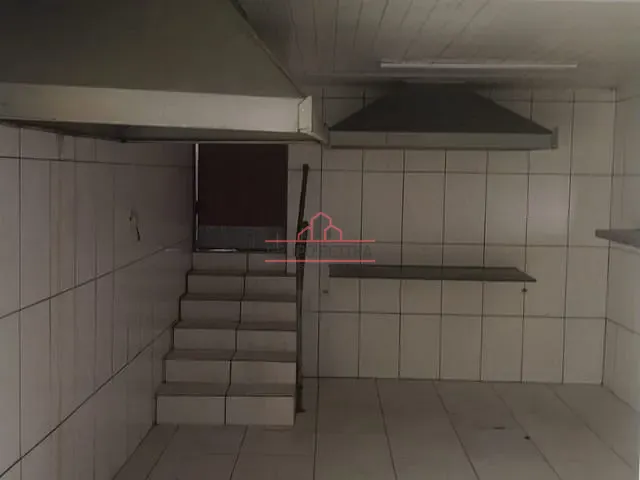 Prédio com 250m², para alugar, no bairro Vila Pindorama em Barueri
