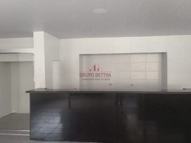 Prédio com 250m², para alugar, no bairro Vila Pindorama em Barueri