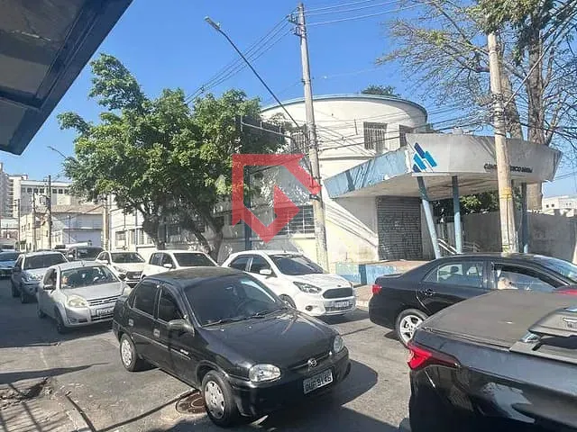 Prédio para alugar, no bairro Vila Assis Brasil em Mauá
