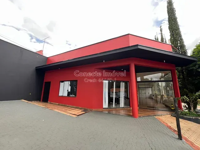 Prédio com 447m², à venda, no bairro Residencial dos Imigrantes em Holambra