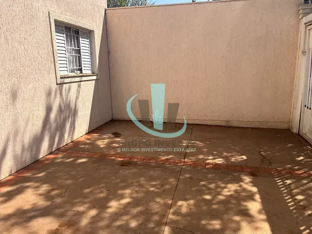 Prédio com 276m², à venda, no bairro Jardim do Carmo em Araraquara