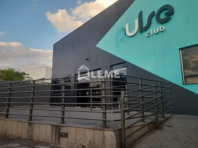 Prédio com 599m², à venda, no bairro Brás em Mococa