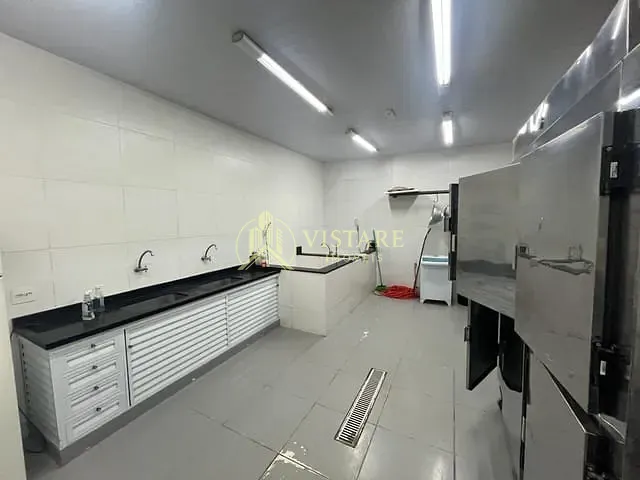 Prédio com 1600m² 11 quartos e 6 banheiros, à venda, no bairro Centro em Piracicaba
