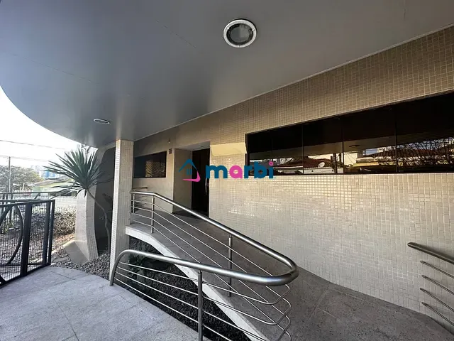Prédio com 401m², para alugar, no bairro Vila Rehder em Americana