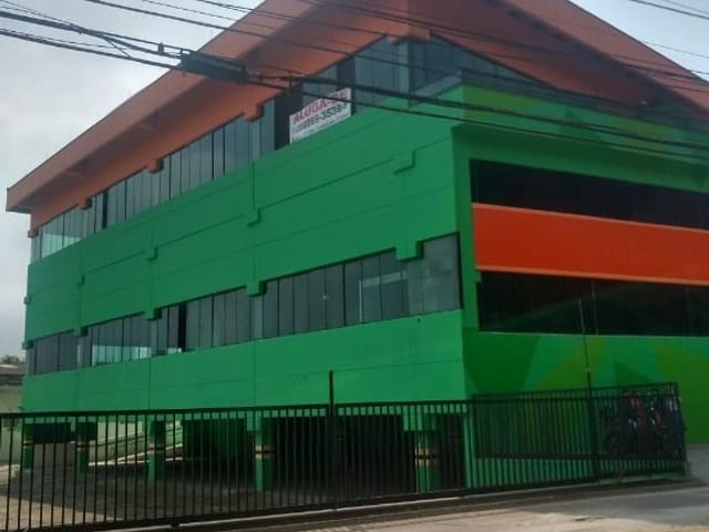 Prédio com 3122m², à venda ou para alugar, no bairro Balneário Praia do Pernambuco em Guarujá