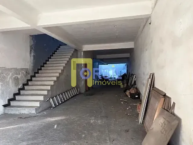 Prédio com 200m², para alugar, no bairro Centro em Mogi das Cruzes