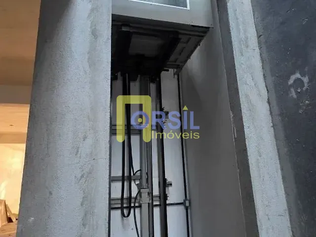 Prédio com 200m², para alugar, no bairro Centro em Mogi das Cruzes