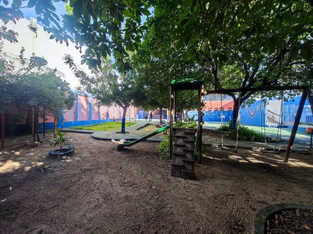 Prédio com 1713m², à venda ou para alugar, no bairro Henrique Jorge em Fortaleza