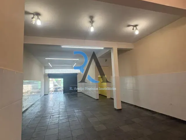 Prédio com 256m², para alugar, no bairro Água Rasa em São Paulo