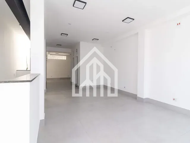 Prédio com 210m², para alugar, no bairro Pinheiros em São Paulo