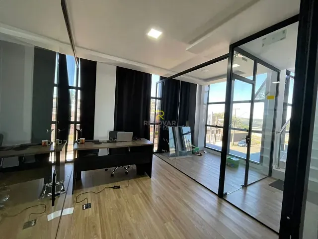 Prédio com 341m², à venda, no bairro Santa Cruz em Guarapuava