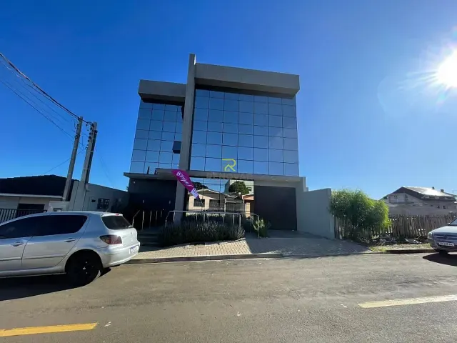Prédio com 341m², à venda, no bairro Santa Cruz em Guarapuava