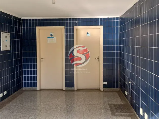 Prédio com 760m², para alugar, no bairro Alto da Boa Vista em São Paulo