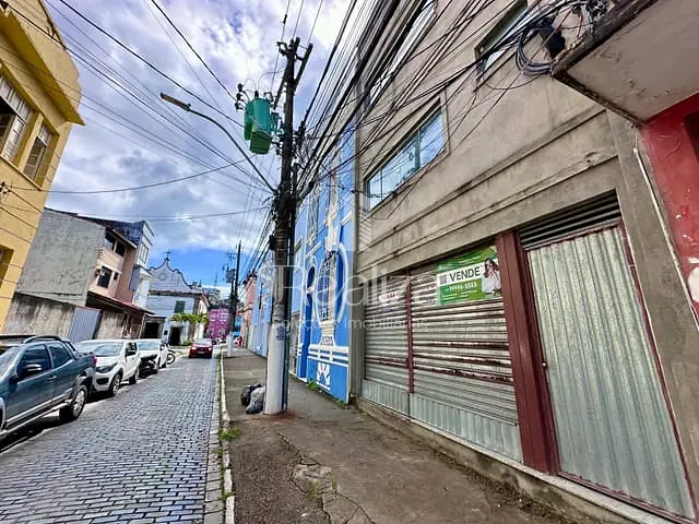 Prédio à venda, no bairro Centro em Ilhéus