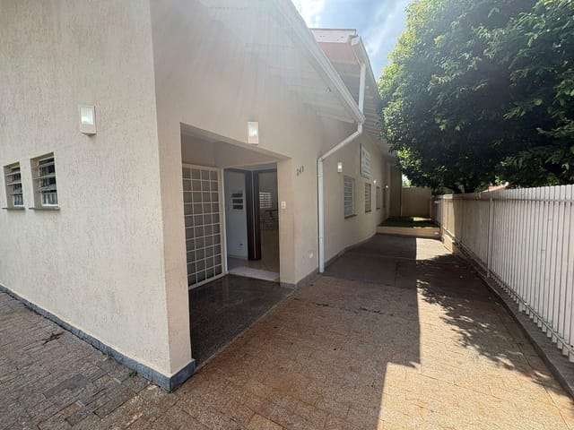 Prédio com 292m², à venda, no bairro Ouro Branco em Londrina