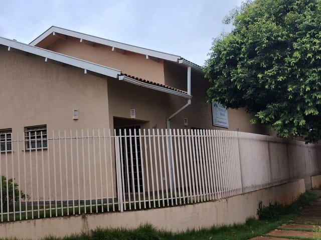 Prédio com 292m², à venda, no bairro Ouro Branco em Londrina