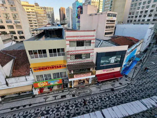 Prédio à venda, no bairro Centro em Curitiba
