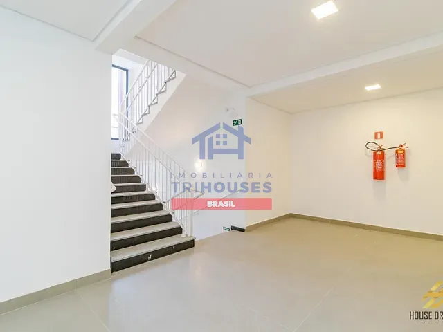 Prédio com 1271m², à venda, no bairro Centro em Curitiba