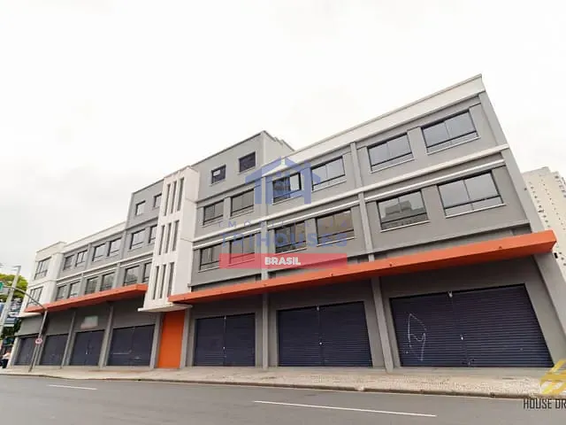 Prédio com 1271m², à venda, no bairro Centro em Curitiba