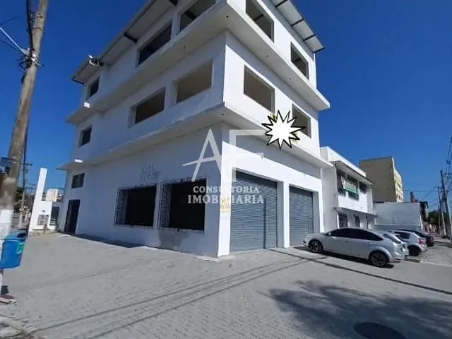 Prédio com 900m², para alugar, no bairro Centro em Taubaté