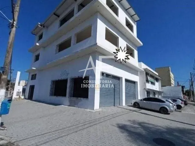Prédio com 900m², para alugar, no bairro Centro em Taubaté