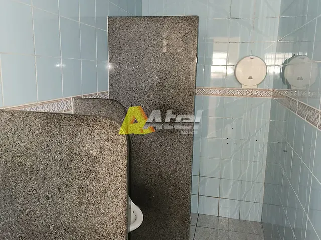 Prédio com 804m², à venda ou para alugar, no bairro Cascadura em Rio de Janeiro