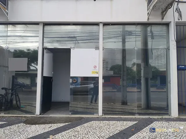 Prédio com 839m², à venda ou para alugar, no bairro Centro em Campos dos Goytacazes