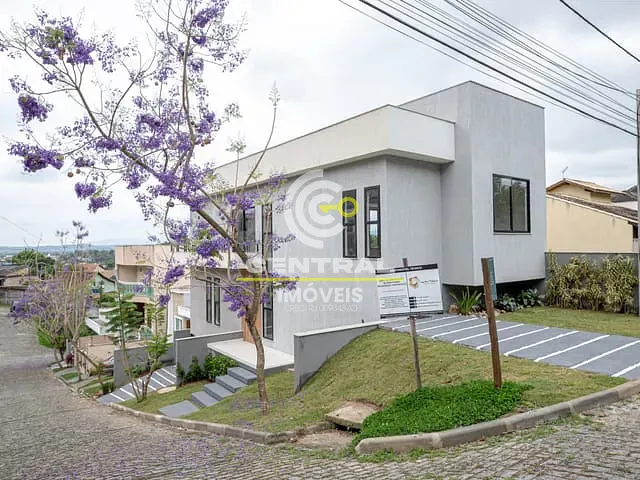 Prédio com 360m² 3 quartos e 4 banheiros, à venda, no bairro Venda das Pedras em Itaboraí