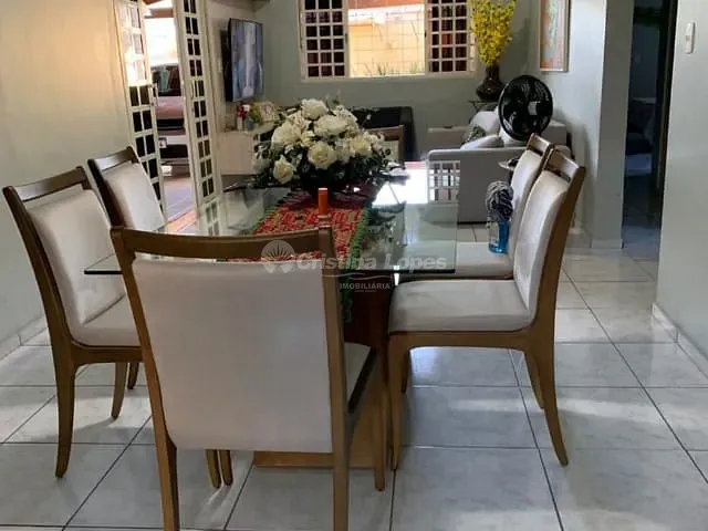 Prédio à venda, no bairro Centro em Teresina