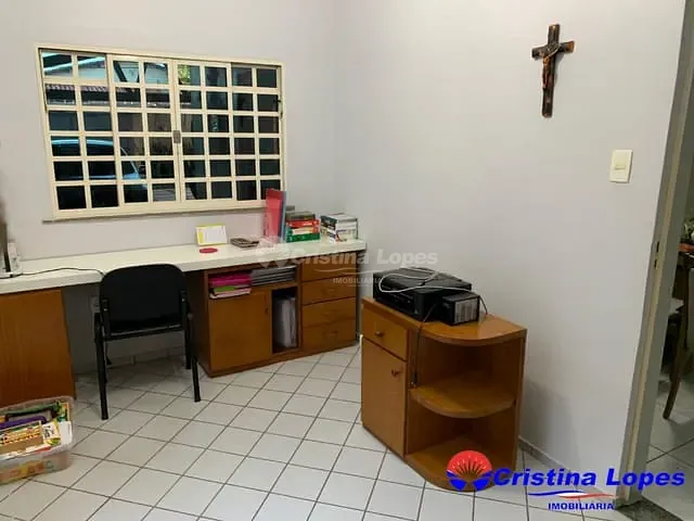 Prédio à venda, no bairro Centro em Teresina