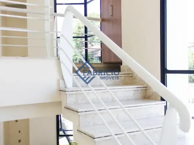 Prédio com 330m², à venda, no bairro Centro em Vinhedo