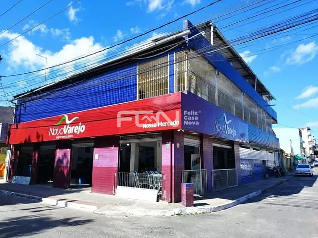 Prédio com 508m², à venda ou para alugar, no bairro Gleba A em Camaçari