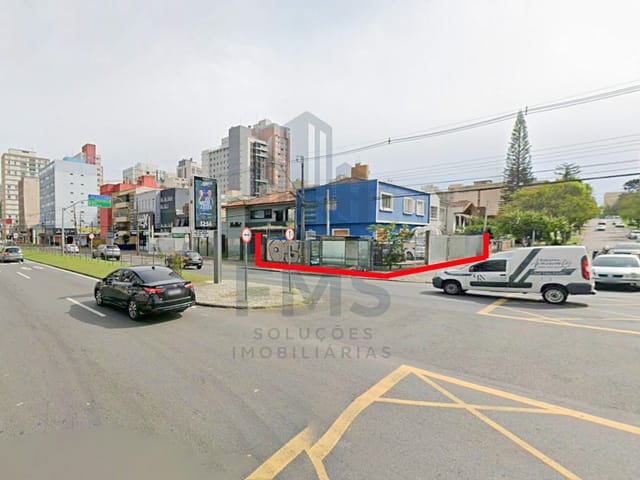 Prédio à venda, no bairro Centro em Curitiba